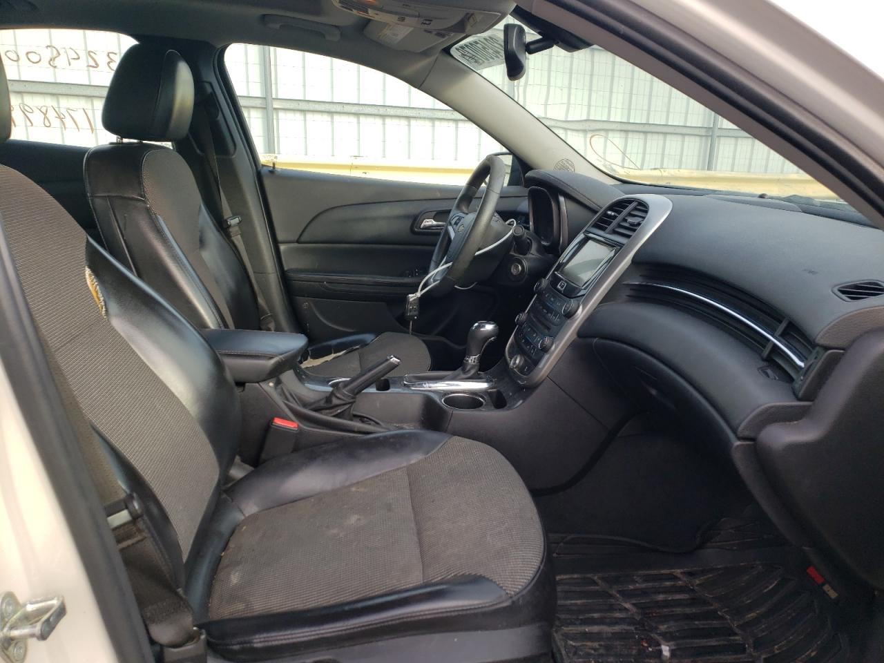 Photo 5 from auction – 2014 CHEVROLET MALIBU 1LT with VIN 1G11C5SL4EU149875