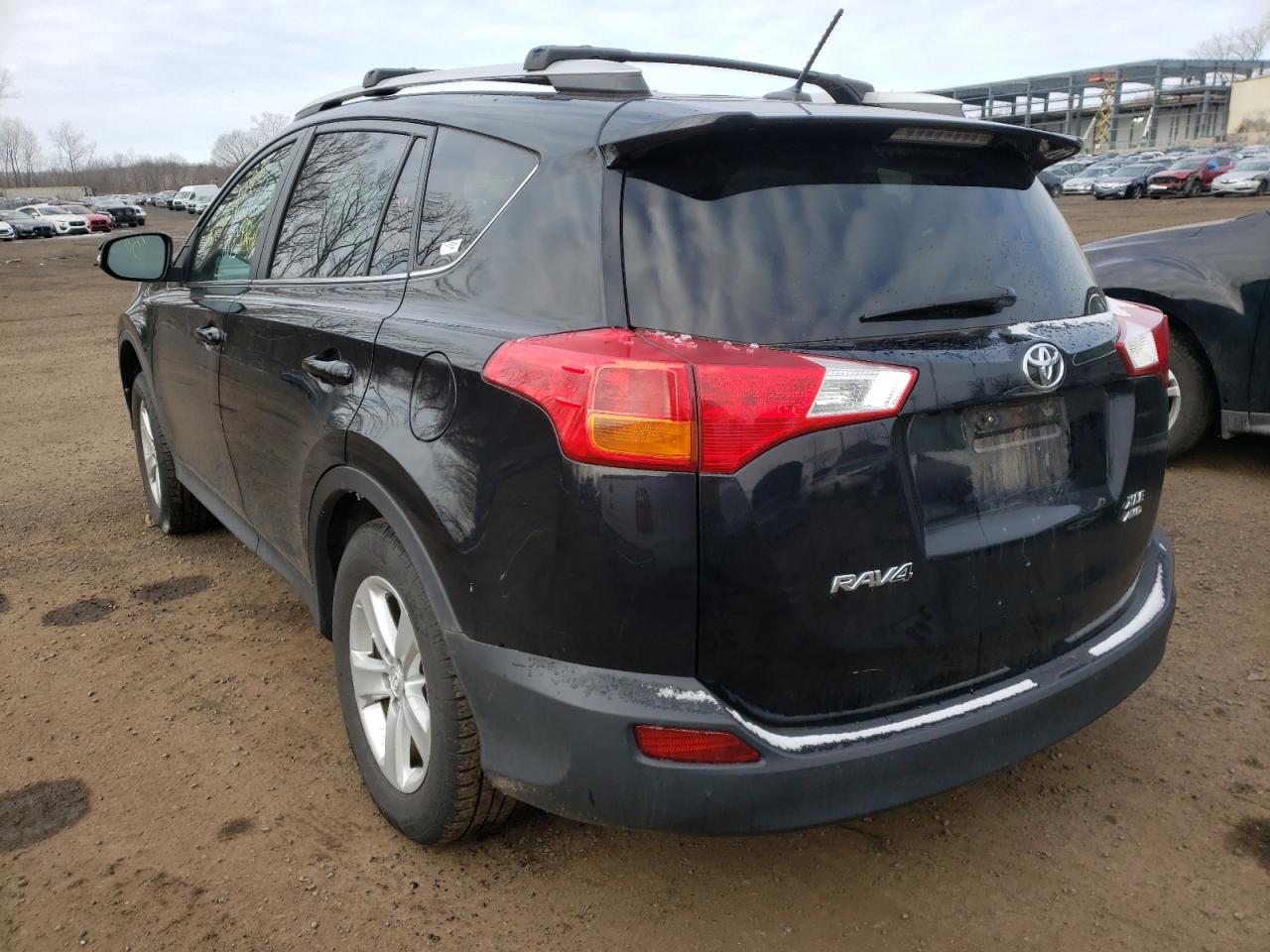 Photo 3 from auction – 2014 TOYOTA RAV4 XLE with VIN 2T3RFREV9EW173968