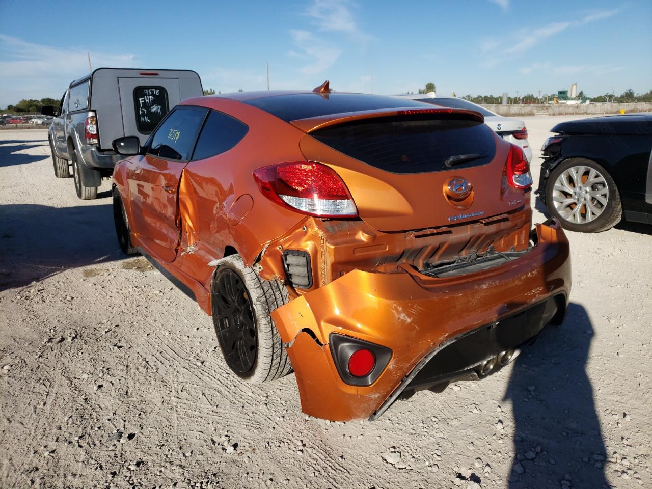 Photo 3 from auction – 2016 HYUNDAI VELOSTER T with VIN KMHTC6AE4GU262653