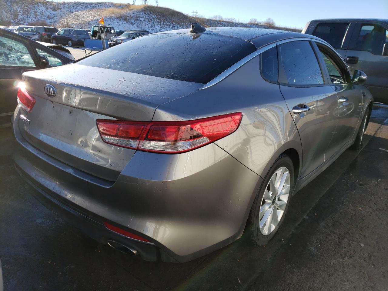 Photo 4 from auction – 2016 KIA OPTIMA LX with VIN 5XXGT4L32GG049602