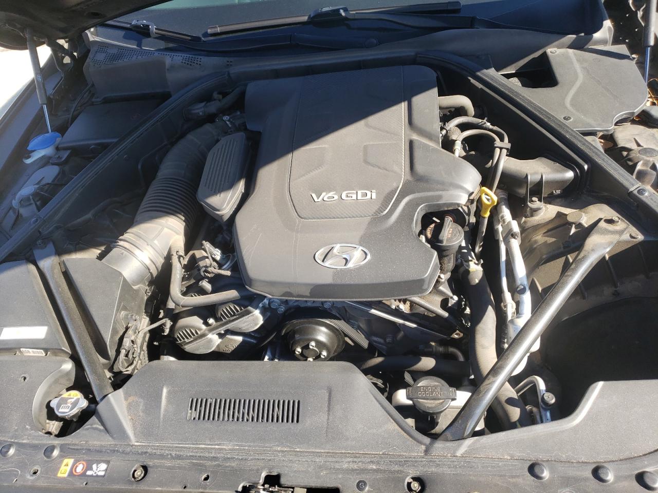 Photo 7 from auction – 2015 HYUNDAI GENESIS 3. with VIN KMHGN4JEXFU096038