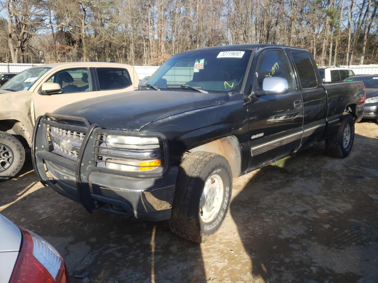 Photo 2 from auction – 1999 CHEVROLET SILVERADO with VIN 2GCEK19T0X1167444