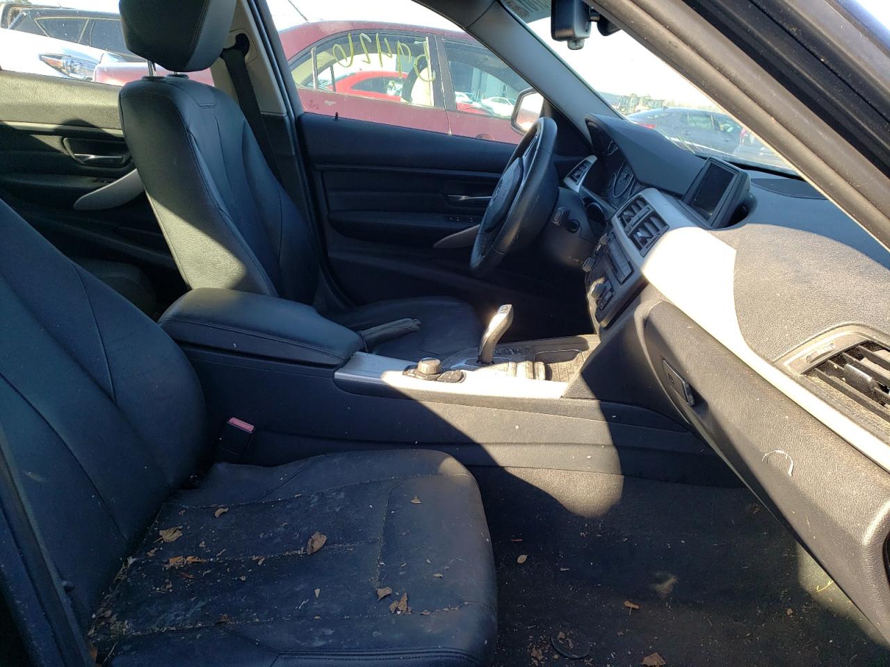 Photo 5 from auction – 2014 BMW 320 I with VIN WBA3B1C56EK133925