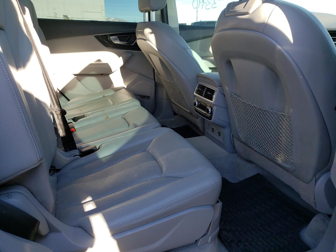 Photo 6 from auction – 2019 AUDI Q7 PRESTIG with VIN WA1VAAF77KD026257