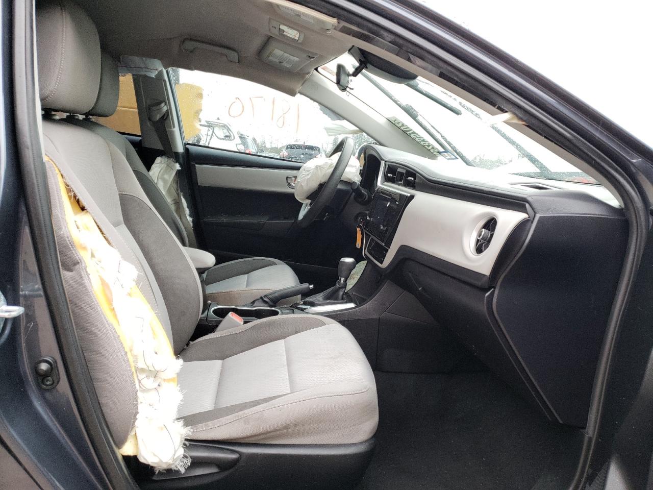 Photo 5 from auction – 2017 TOYOTA COROLLA L with VIN 5YFBURHE6HP677072