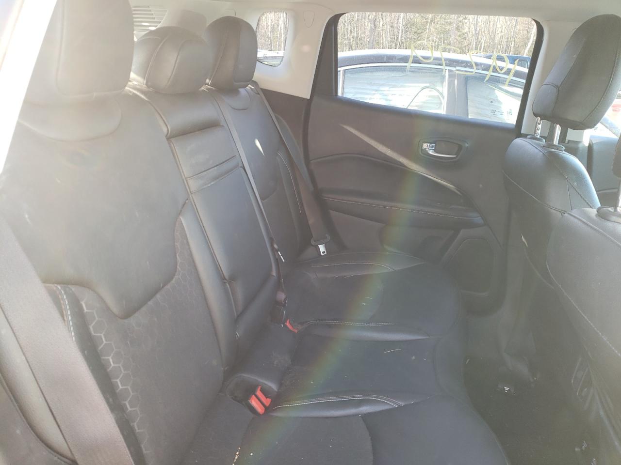 Photo 6 from auction – 2019 JEEP COMPASS LA with VIN 3C4NJDBB5KT806768