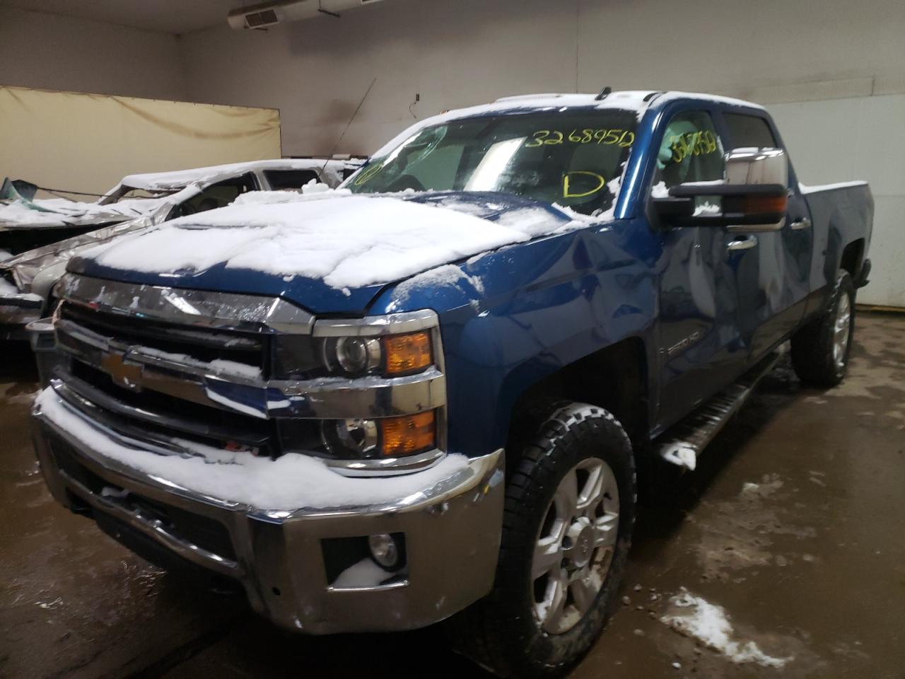 Photo 2 from auction – 2018 CHEVROLET SILVERADO with VIN 1GC1KWEY1JF100896