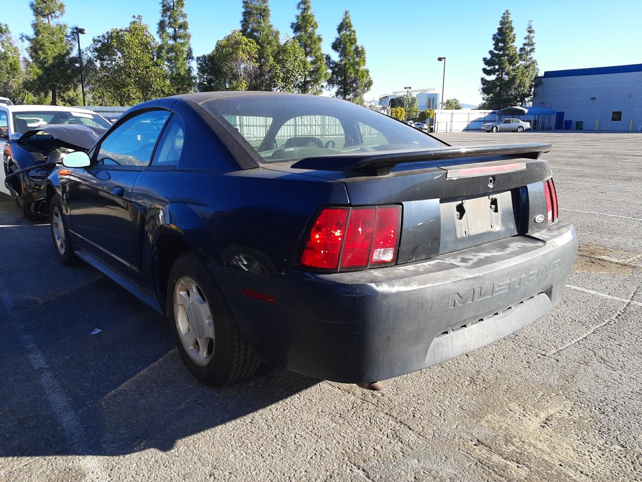 Zdjęcie 3 z aukcji – 2001 FORD MUSTANG z VIN 1FAFP40411F247130