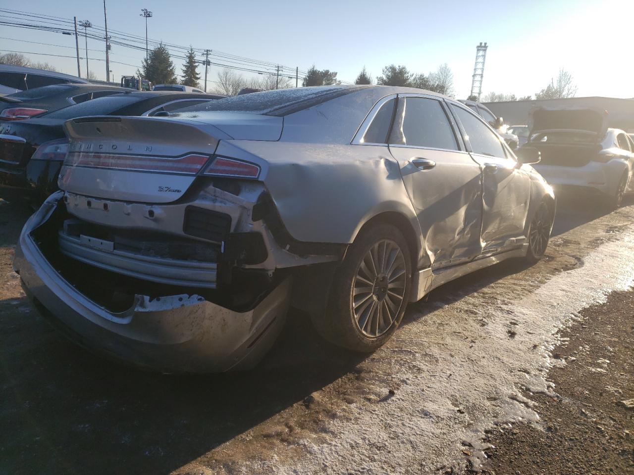 Photo 4 from auction – 2014 LINCOLN MKZ with VIN 3LN6L2JK1ER812018