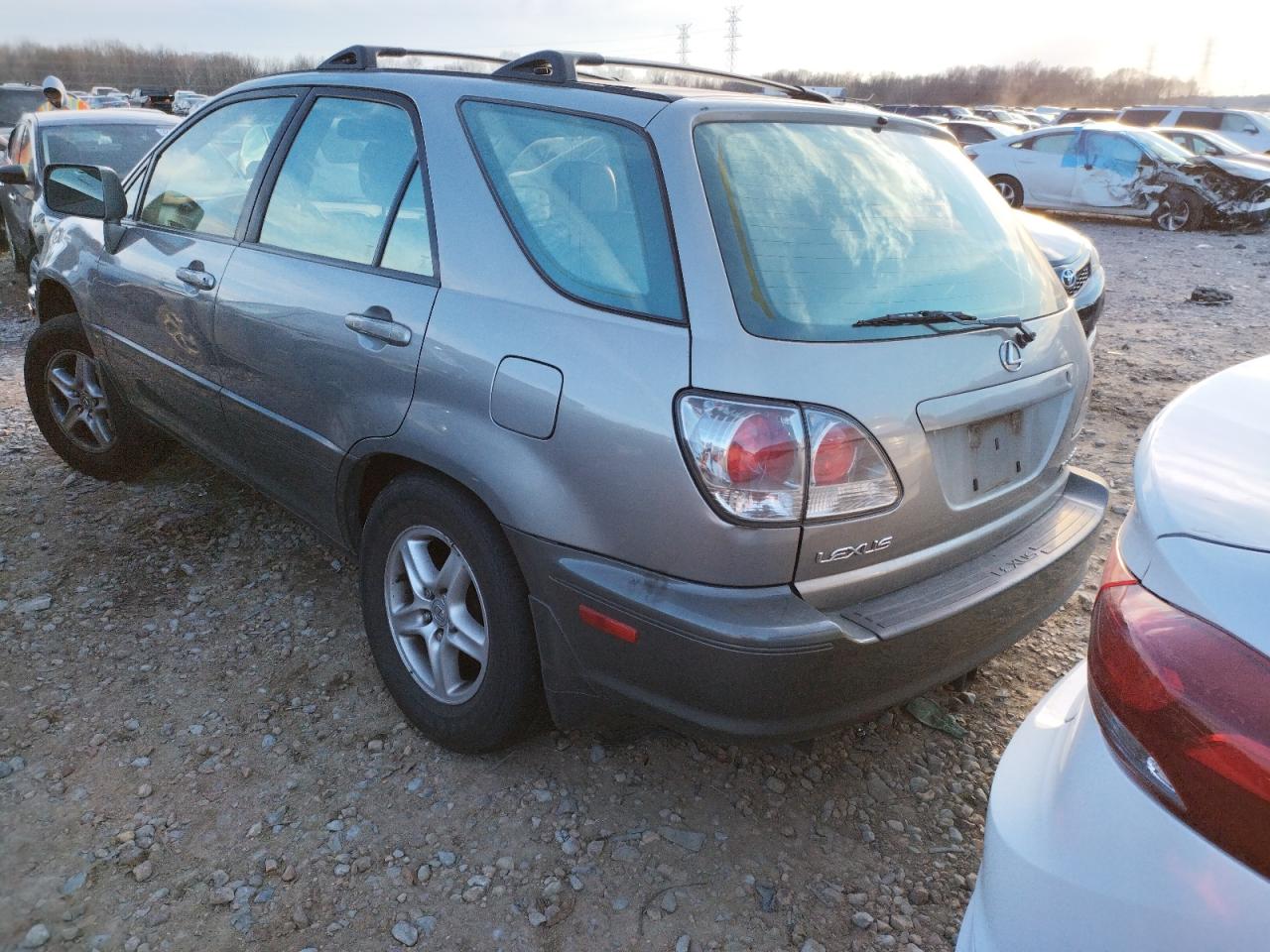 Photo 3 from auction – 2001 LEXUS RX 300 with VIN JTJGF10U210105028
