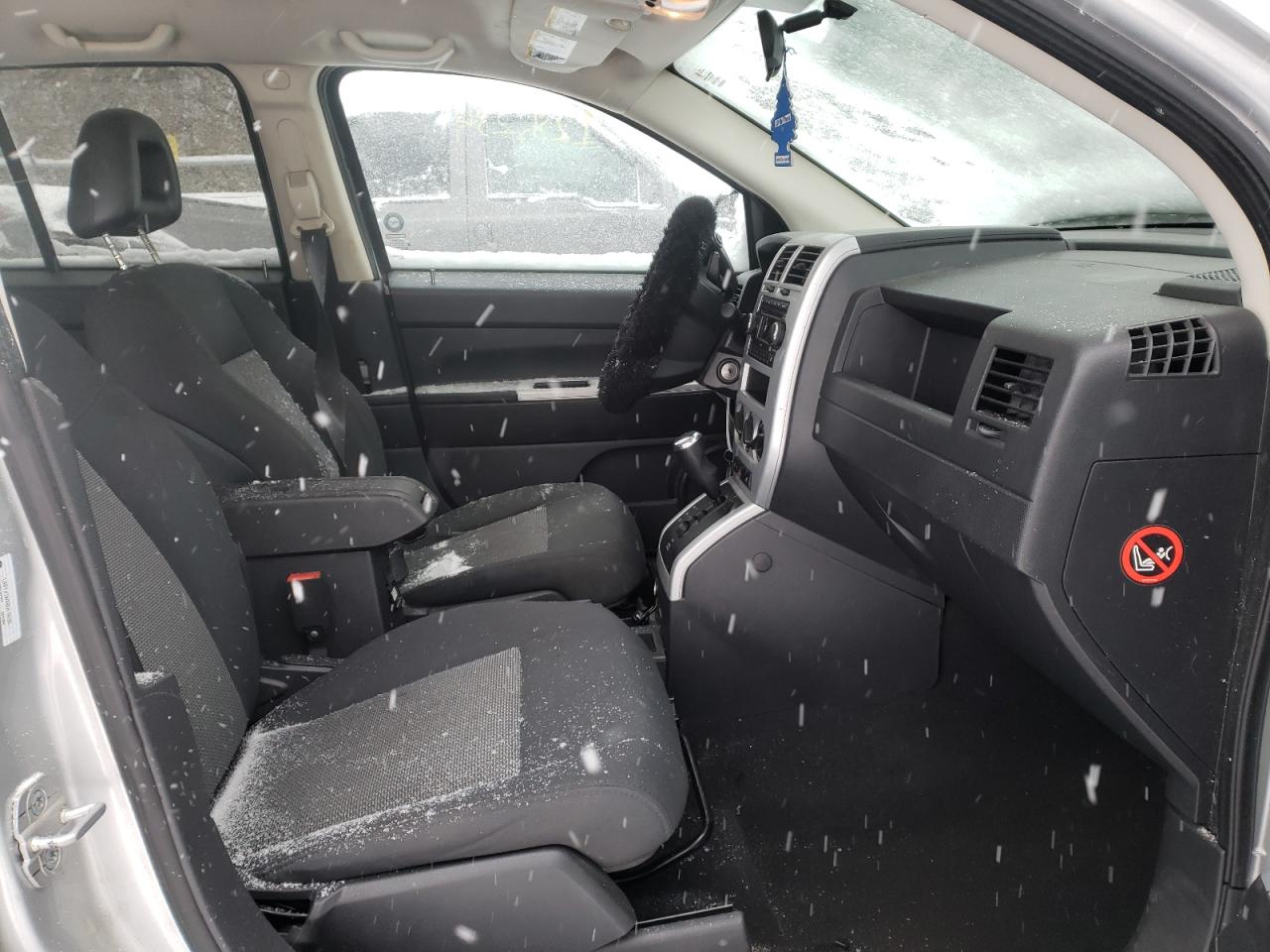 Photo 5 from auction – 2008 JEEP COMPASS SP with VIN 1J8FF47W88D619288