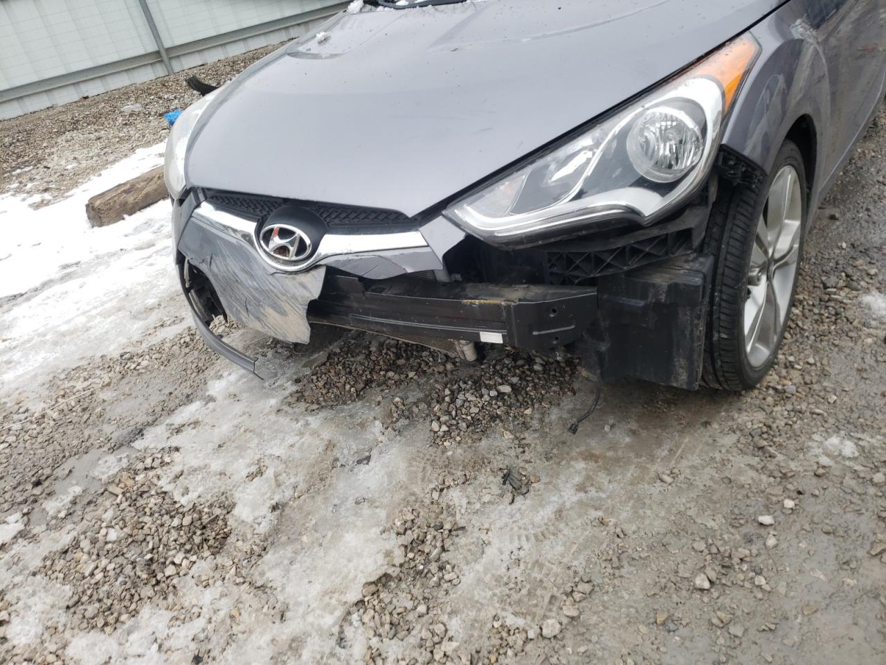 Photo 9 from auction – 2016 HYUNDAI VELOSTER with VIN KMHTC6AD9GU267192
