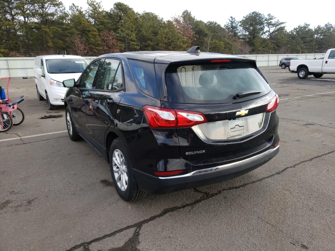 Photo 3 from auction – 2018 CHEVROLET EQUINOX LS with VIN 2GNAXHEV0J6331339