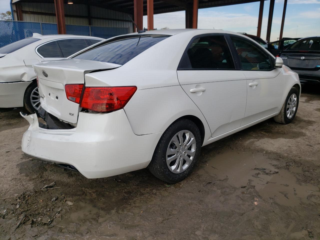 Photo 4 from auction – 2012 KIA FORTE EX with VIN KNAFU4A24C5637094