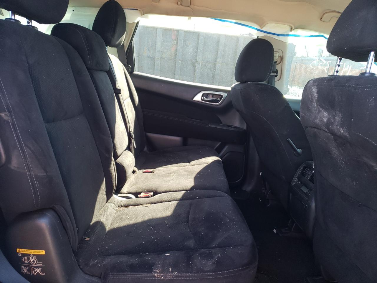 Photo 6 from auction – 2014 NISSAN PATHFINDER with VIN 5N1AR2MM0EC617273