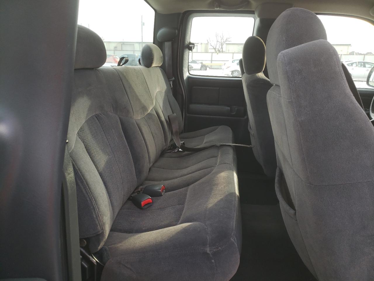 Photo 6 from auction – 2001 CHEVROLET SILVERADO with VIN 2GCEC19T511261016