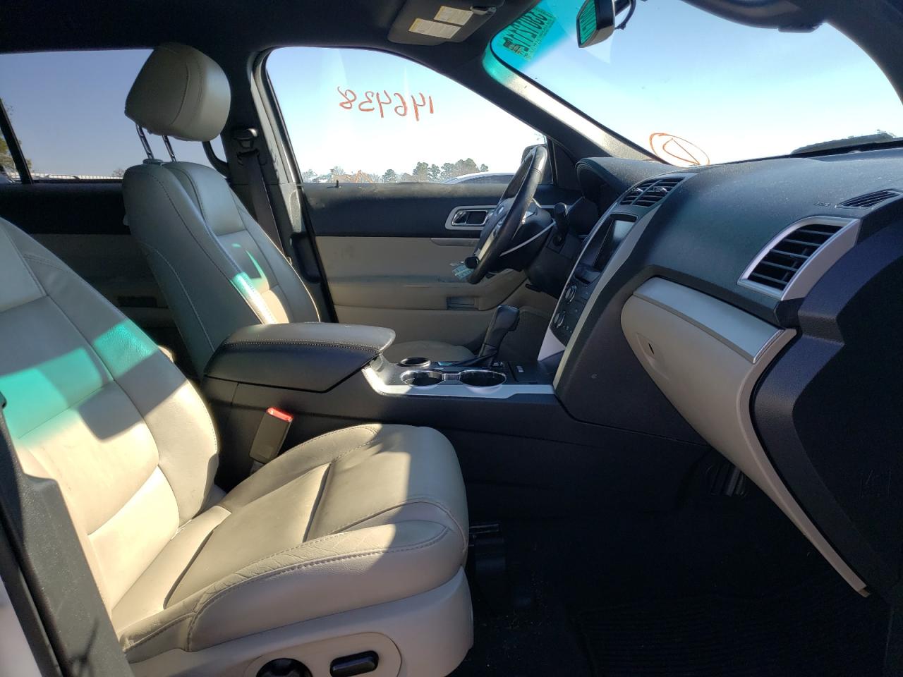 Photo 5 from auction – 2014 FORD EXPLORER X with VIN 1FM5K7D8XEGB82602
