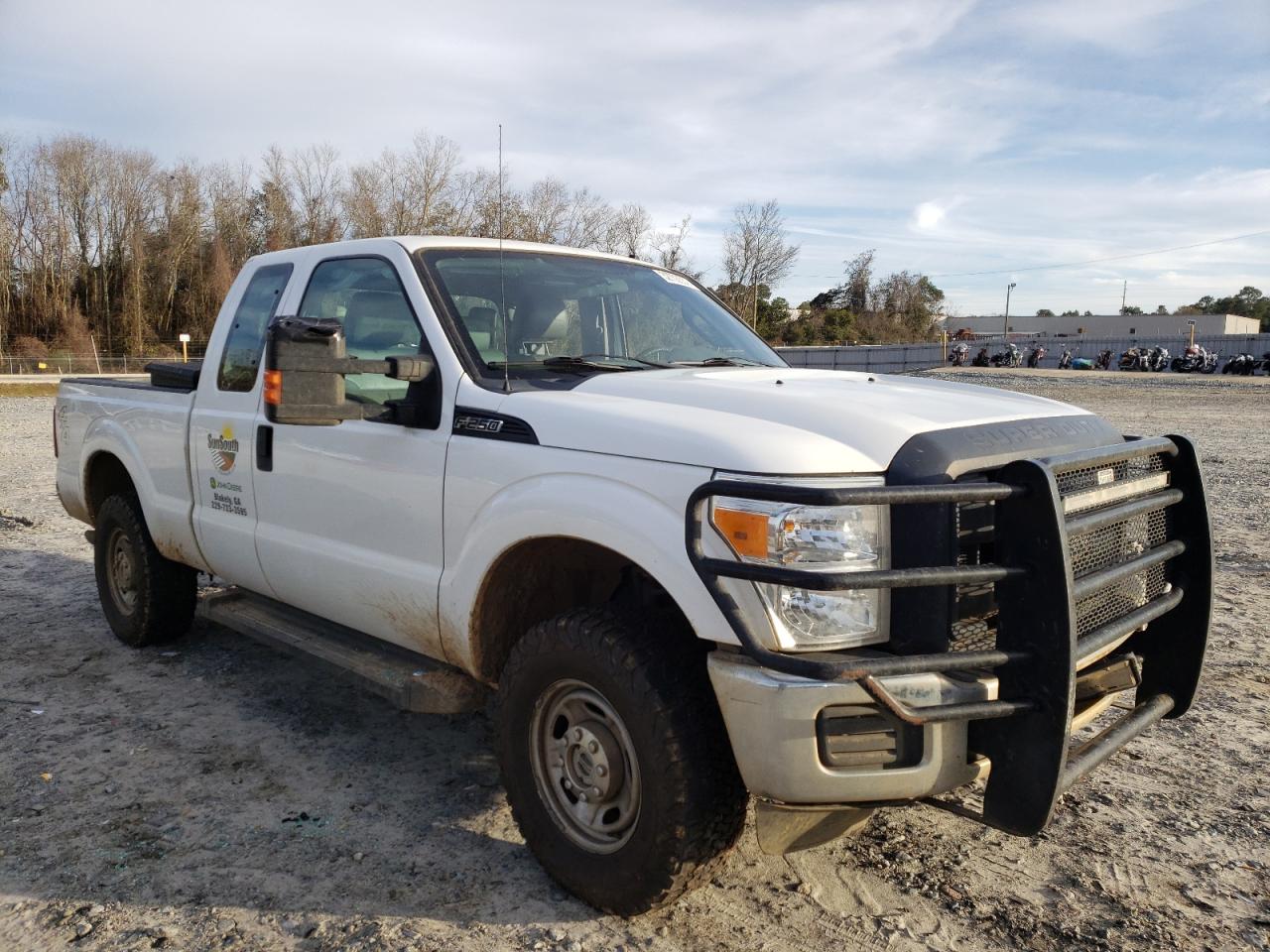 FORD F250 SUPER 2015 with VIN 1FT7X2B64FED69043 - Photo from auction