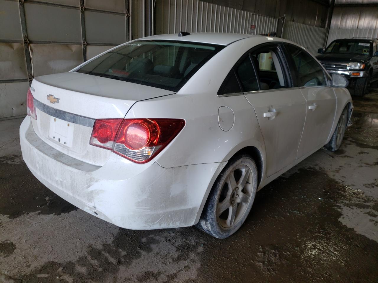 Photo 4 from auction – 2011 CHEVROLET CRUZE LS with VIN 1G1PC5SH8B7295437