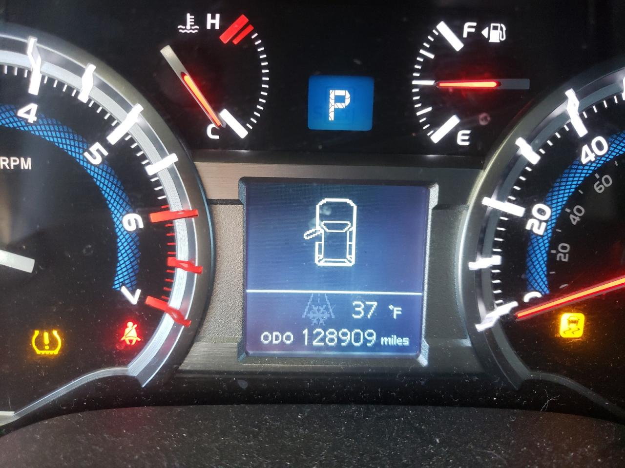 Photo 8 from auction – 2014 TOYOTA 4RUNNER SR with VIN JTEBU5JR0E5166306
