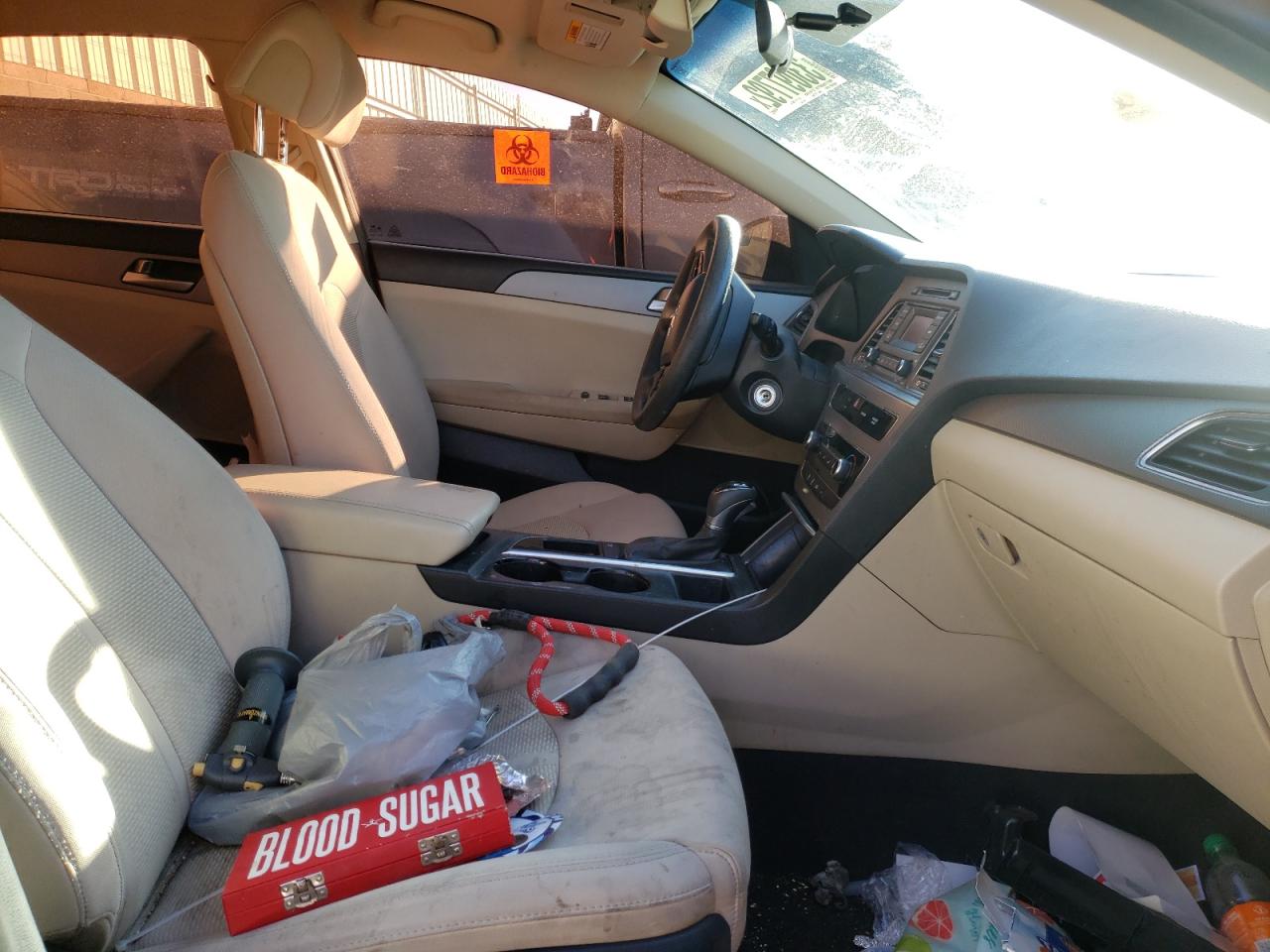 Photo 5 from auction – 2017 HYUNDAI SONATA SE with VIN 5NPE24AF0HH455875