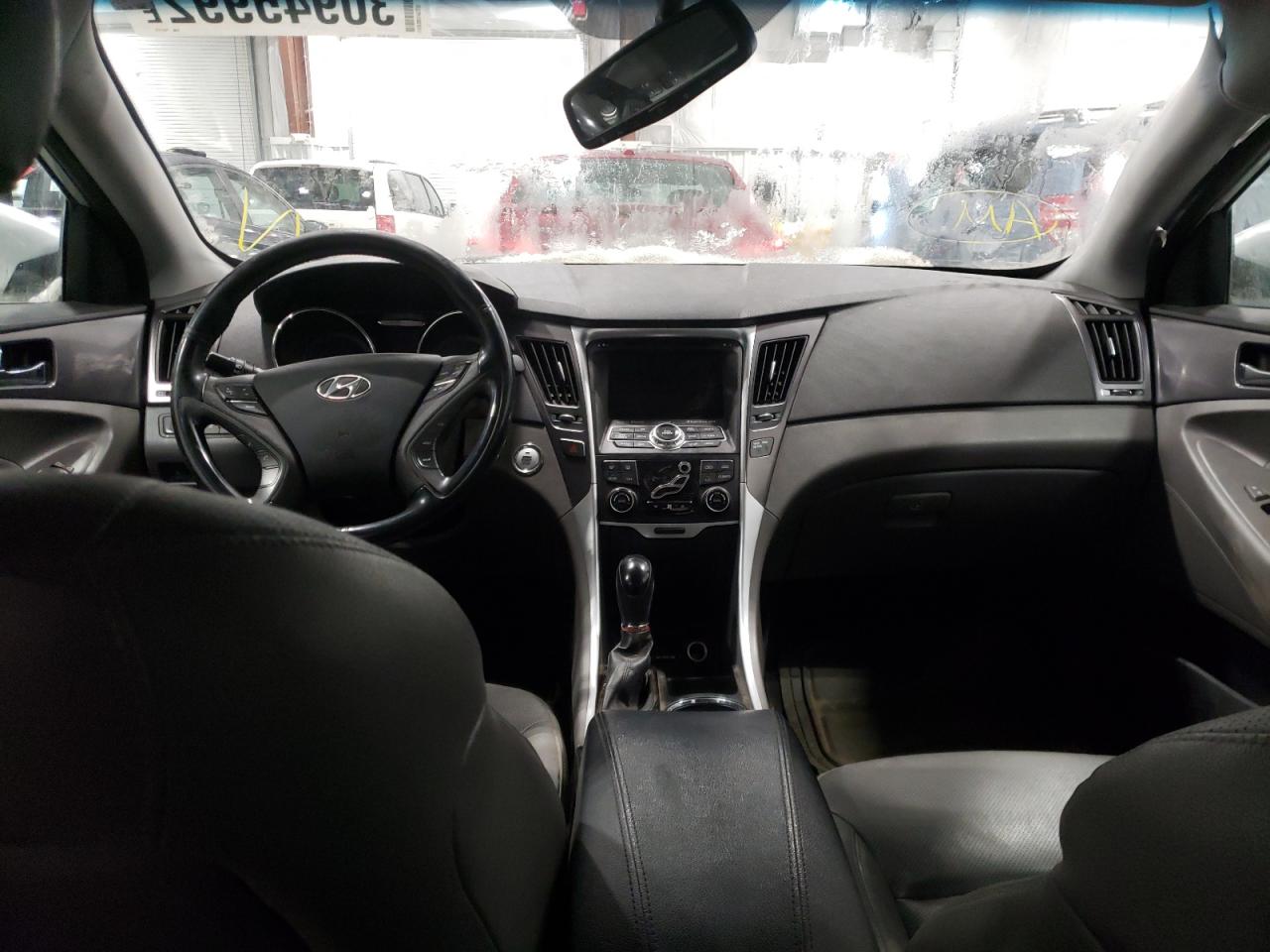Photo 9 from auction – 2014 HYUNDAI SONATA HYB with VIN KMHEC4A43EA106123