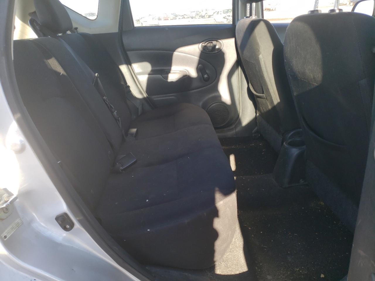 Photo 6 from auction – 2014 NISSAN VERSA NOTE with VIN 3N1CE2CP2EL401615