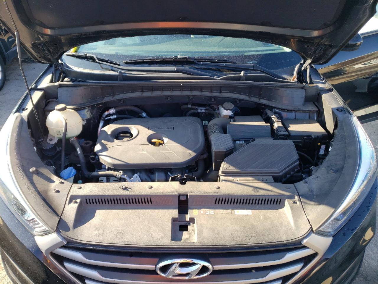 Photo 7 from auction – 2017 HYUNDAI TUCSON LIM with VIN KM8J3CA46HU339215