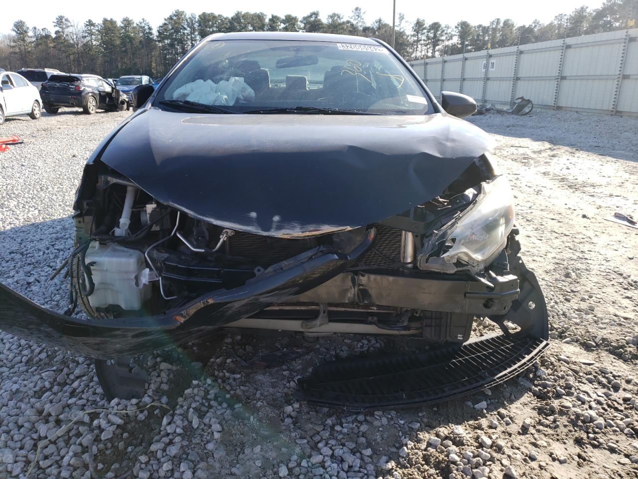 Photo 9 from auction – 2015 TOYOTA COROLLA L with VIN 2T1BURHE3FC335074