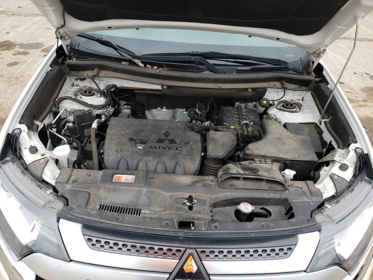 Photo 7 from auction – 2019 MITSUBISHI OUTLANDER with VIN JA4AZ3A36KZ041567