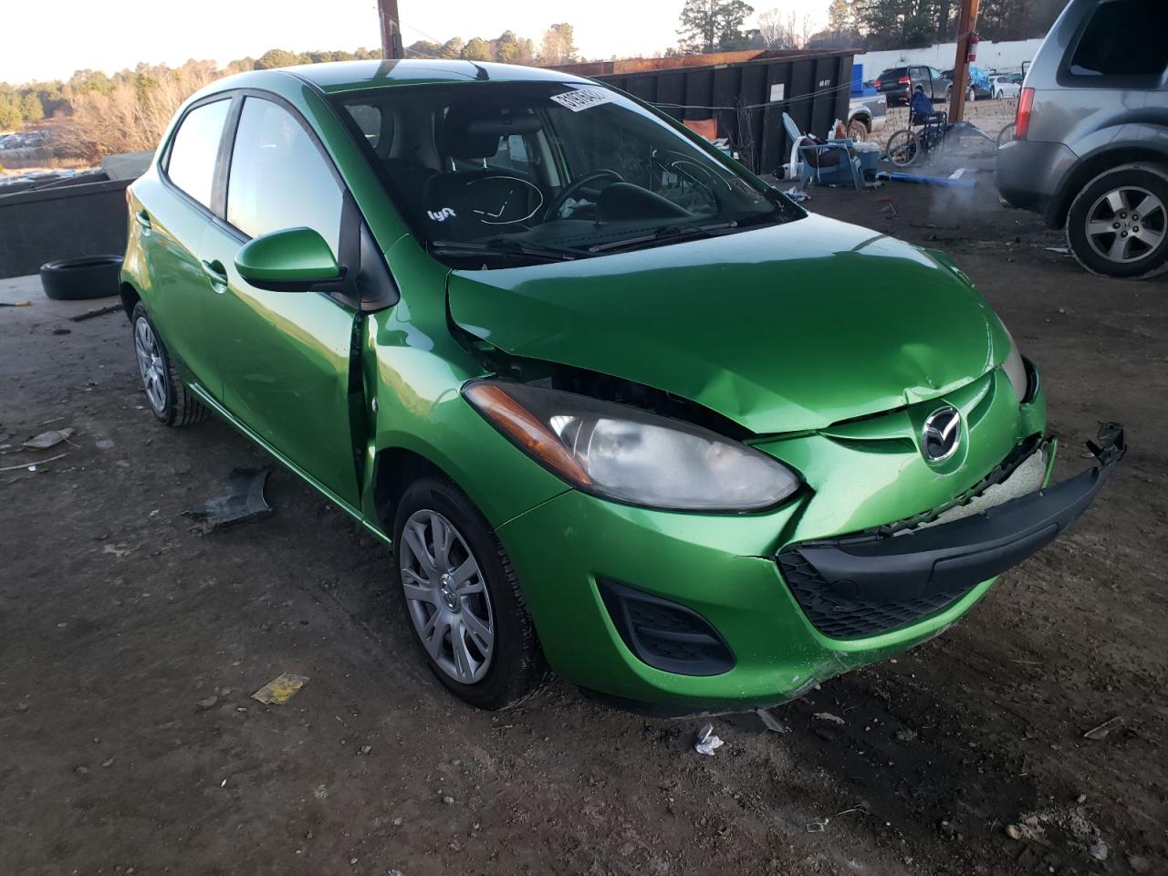 MAZDA MAZDA2 2011 with VIN JM1DE1HYXB0127053 - Photo from auction