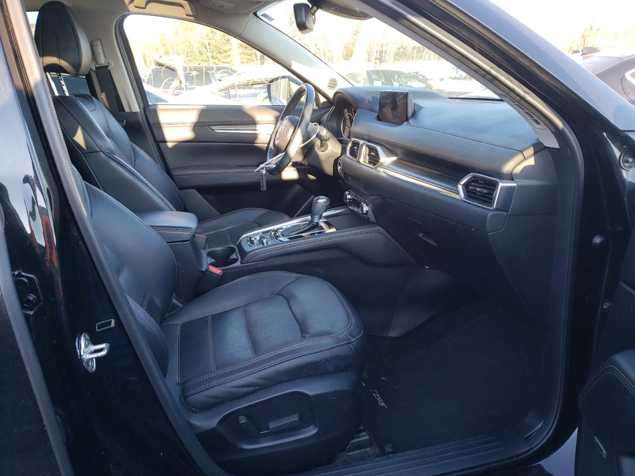 Photo 5 from auction – 2018 MAZDA CX-5 GRAND with VIN JM3KFBDM3J0438200