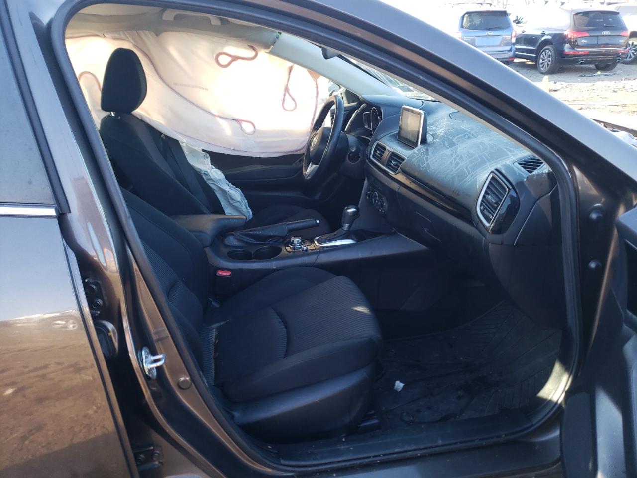 Photo 5 from auction – 2015 MAZDA 3 TOURING with VIN 3MZBM1V79FM227246