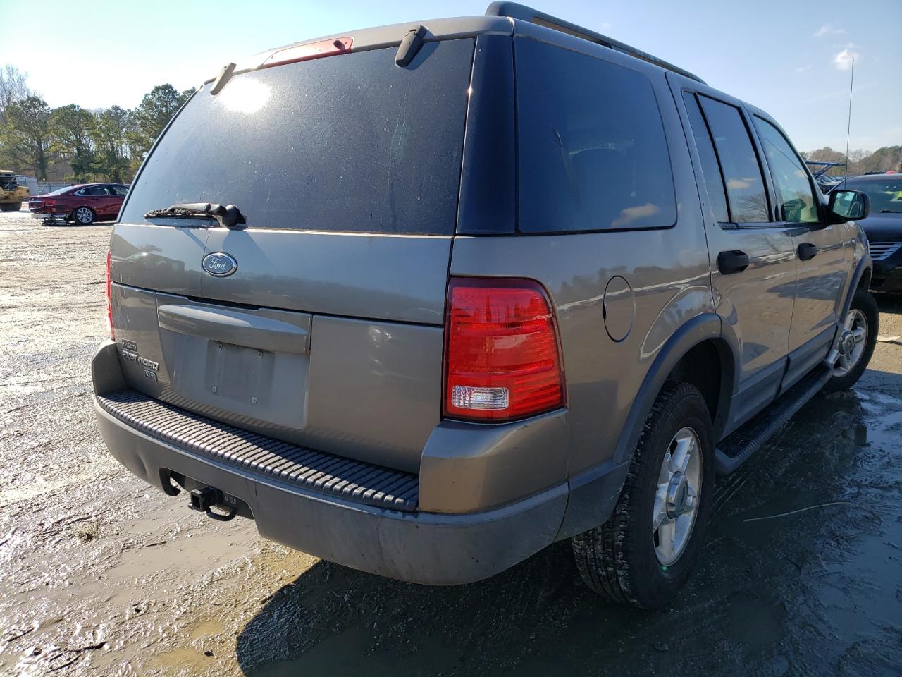 Photo 4 from auction – 2003 FORD EXPLORER X with VIN 1FMZU73K13UC33685