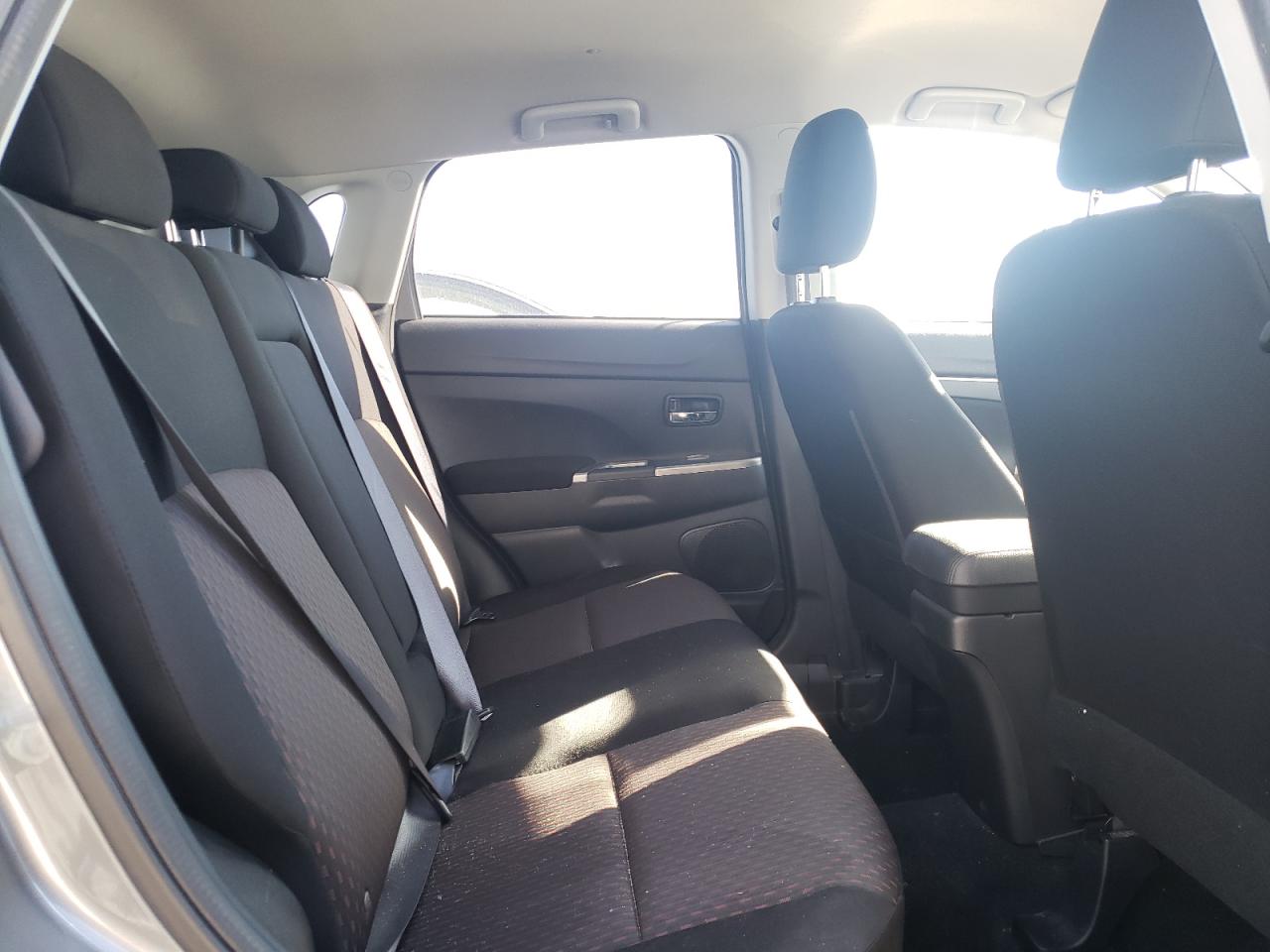 Photo 6 from auction – 2019 MITSUBISHI OUTLANDER with VIN JA4AP3AU5KU008328