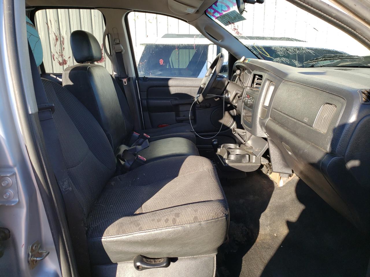 Photo 5 from auction – 2004 DODGE RAM 2500 S with VIN 3D7KU28D14G159861