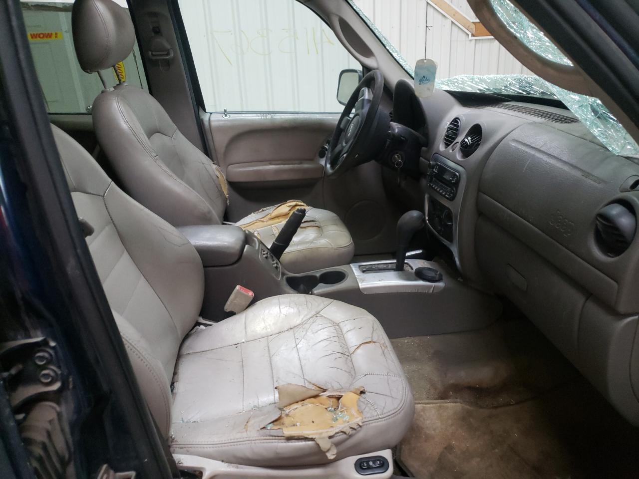 Photo 5 from auction – 2003 JEEP LIBERTY LI with VIN 1J4GL58K03W631092