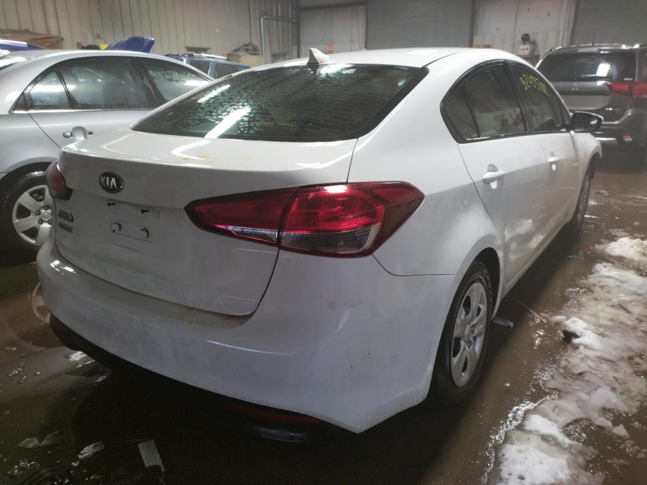 Photo 4 from auction – 2017 KIA FORTE LX with VIN 3KPFK4A72HE065524