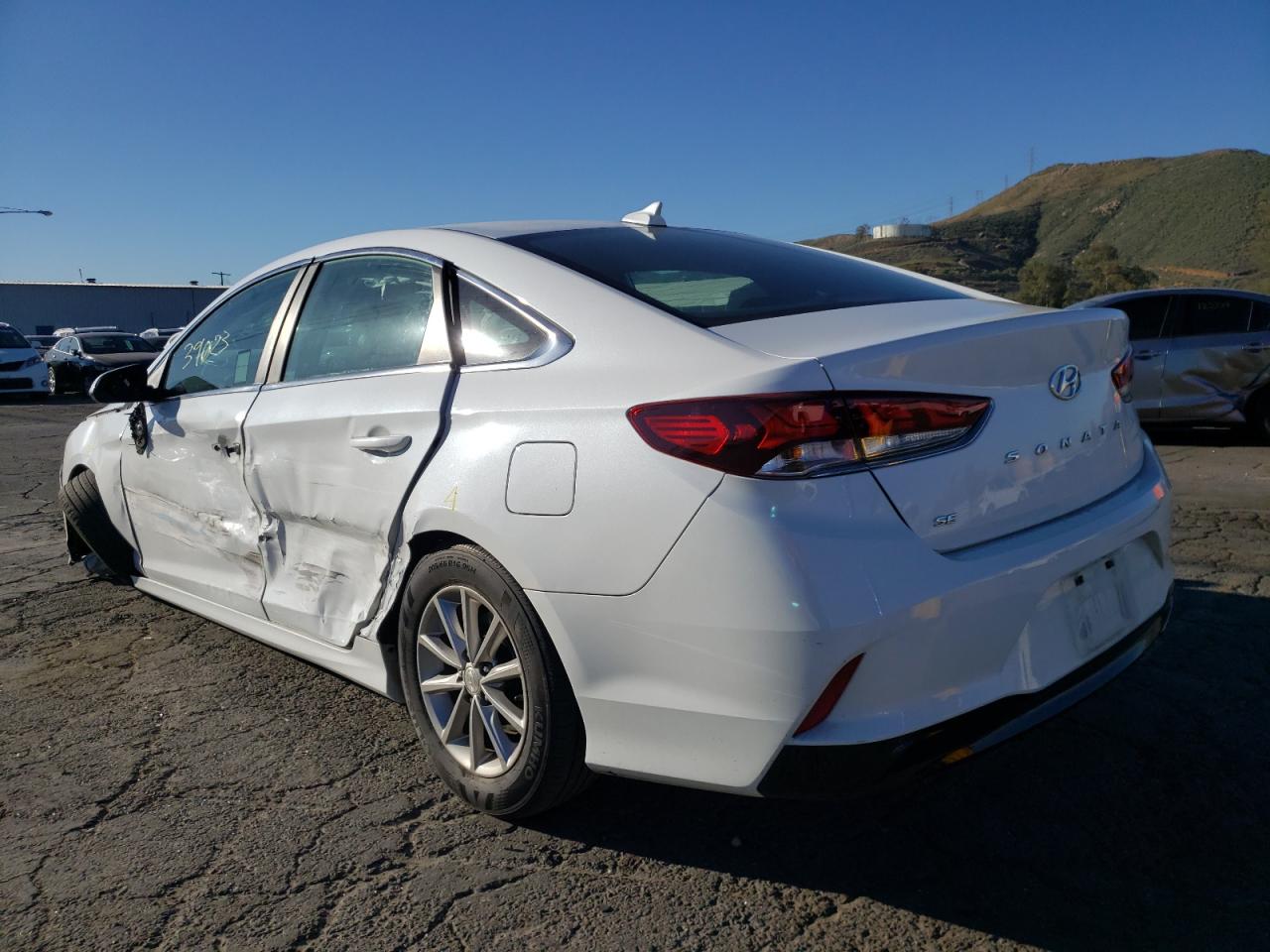 Photo 3 from auction – 2019 HYUNDAI SONATA SE with VIN 5NPE24AFXKH740199