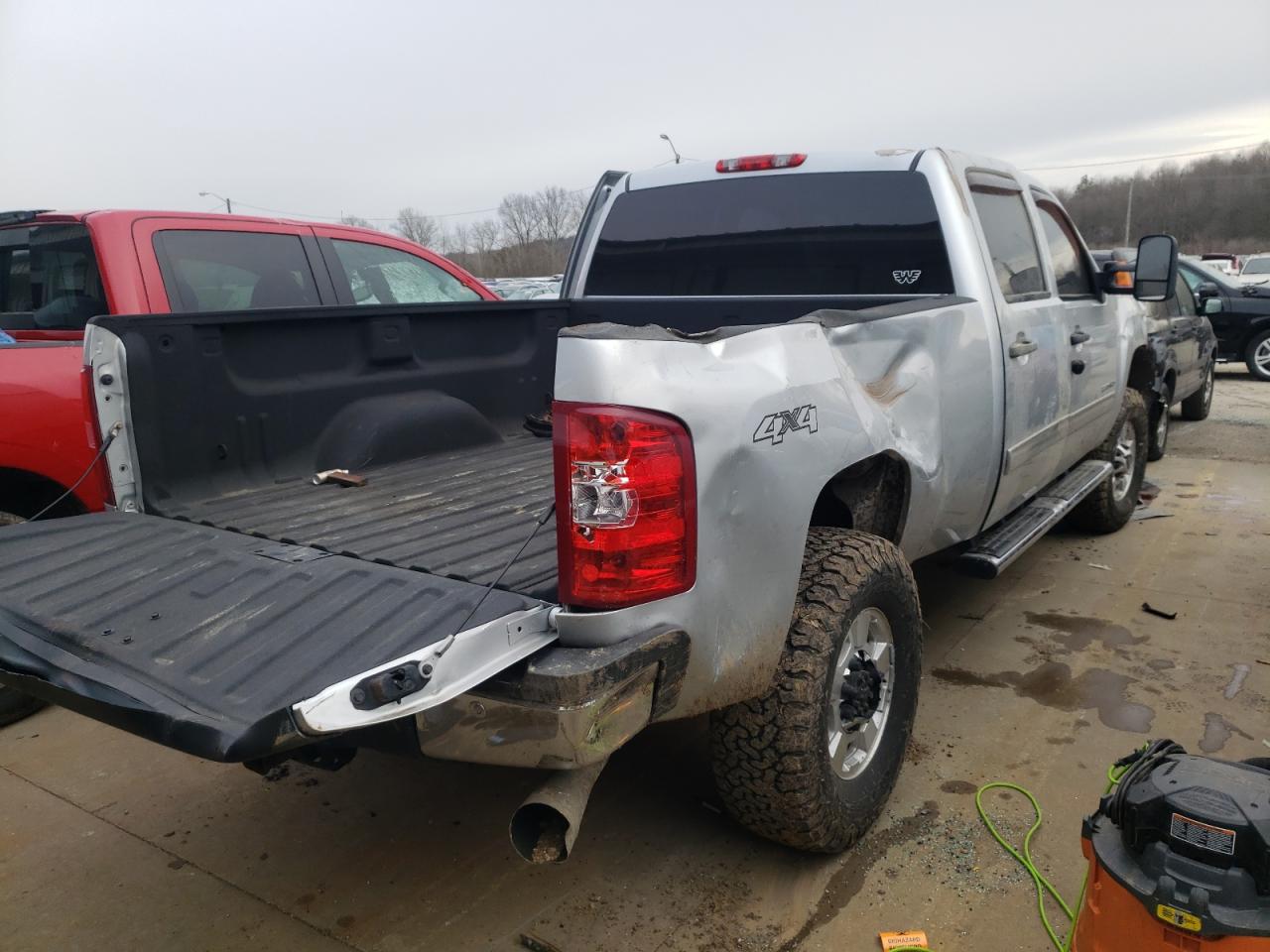 Photo 4 from auction – 2013 CHEVROLET SILVERADO with VIN 1GC1KXC82DF185941