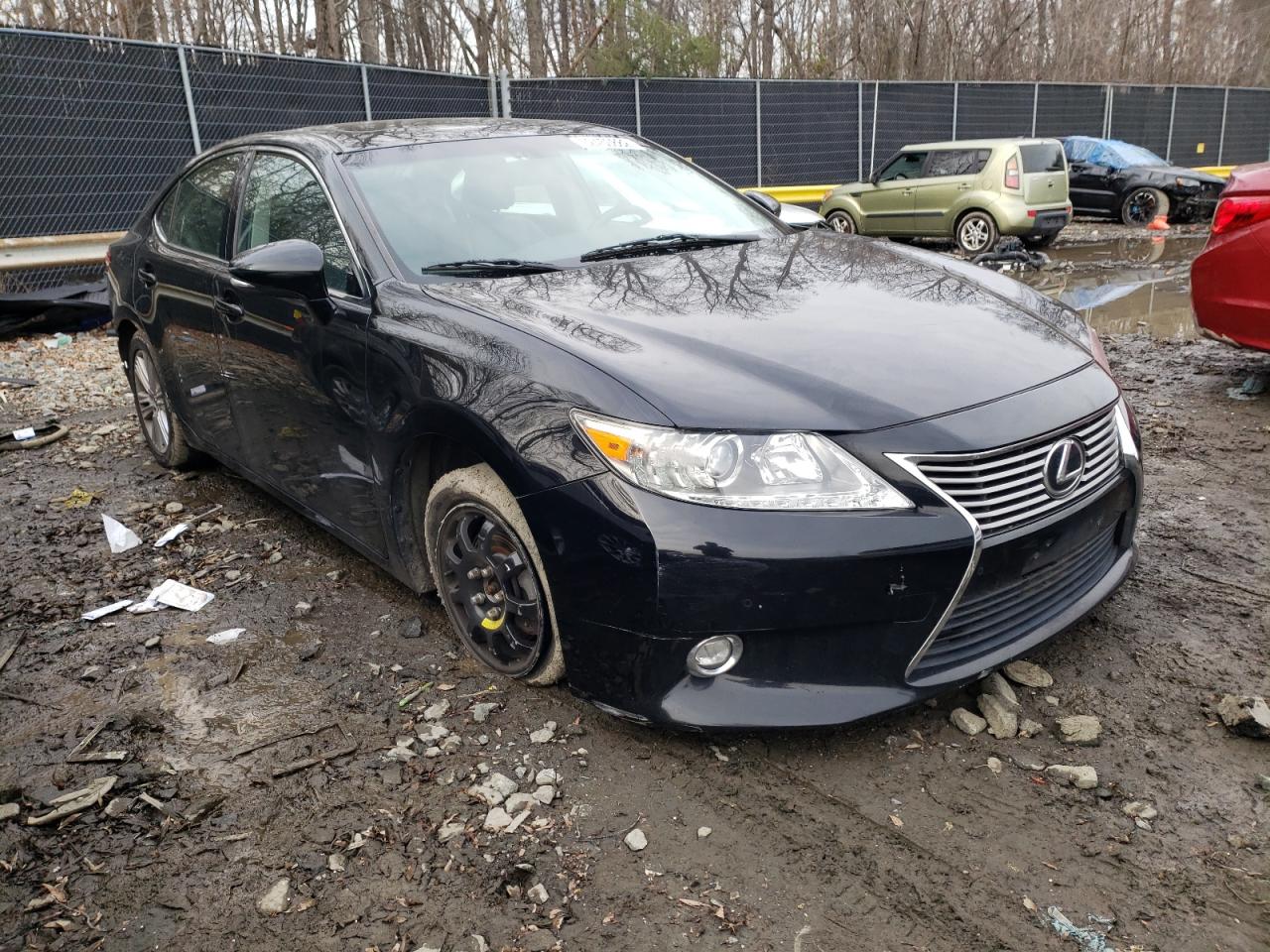 LEXUS ES 350 2014 with VIN JTHBK1GGXE2101326 - Photo from auction