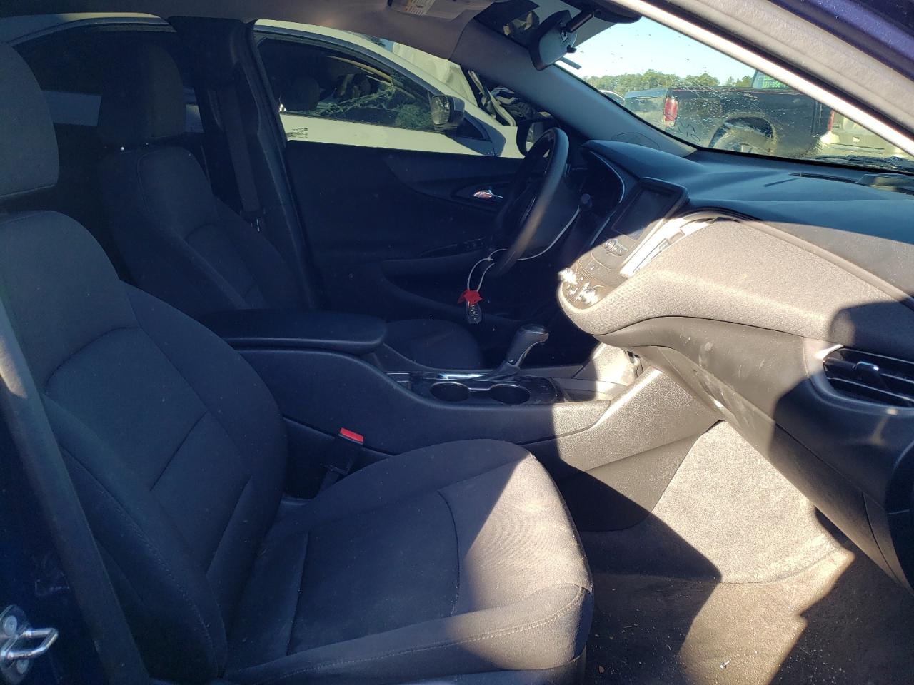 Photo 5 from auction – 2017 CHEVROLET MALIBU LS with VIN 1G1ZB5ST6HF268381