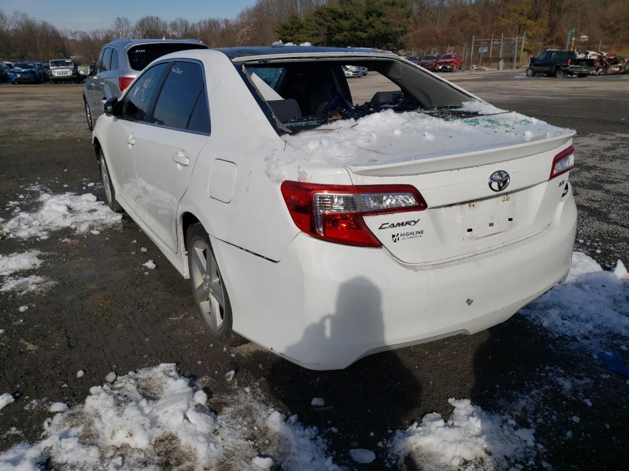 Photo 3 from auction – 2014 TOYOTA CAMRY L with VIN 4T1BF1FK2EU403821