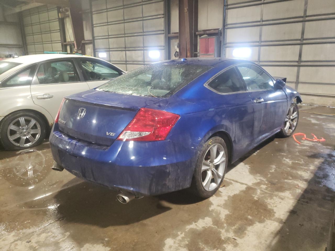 Photo 4 from auction – 2011 HONDA ACCORD EXL with VIN 1HGCS2B89BA002219