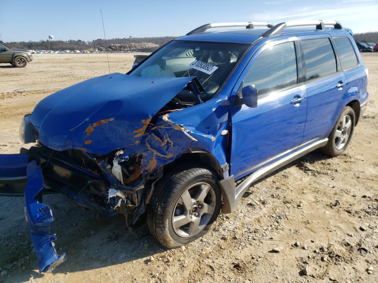 Photo 2 from auction – 2004 MITSUBISHI OUTLANDER with VIN JA4LX41FX4U046513