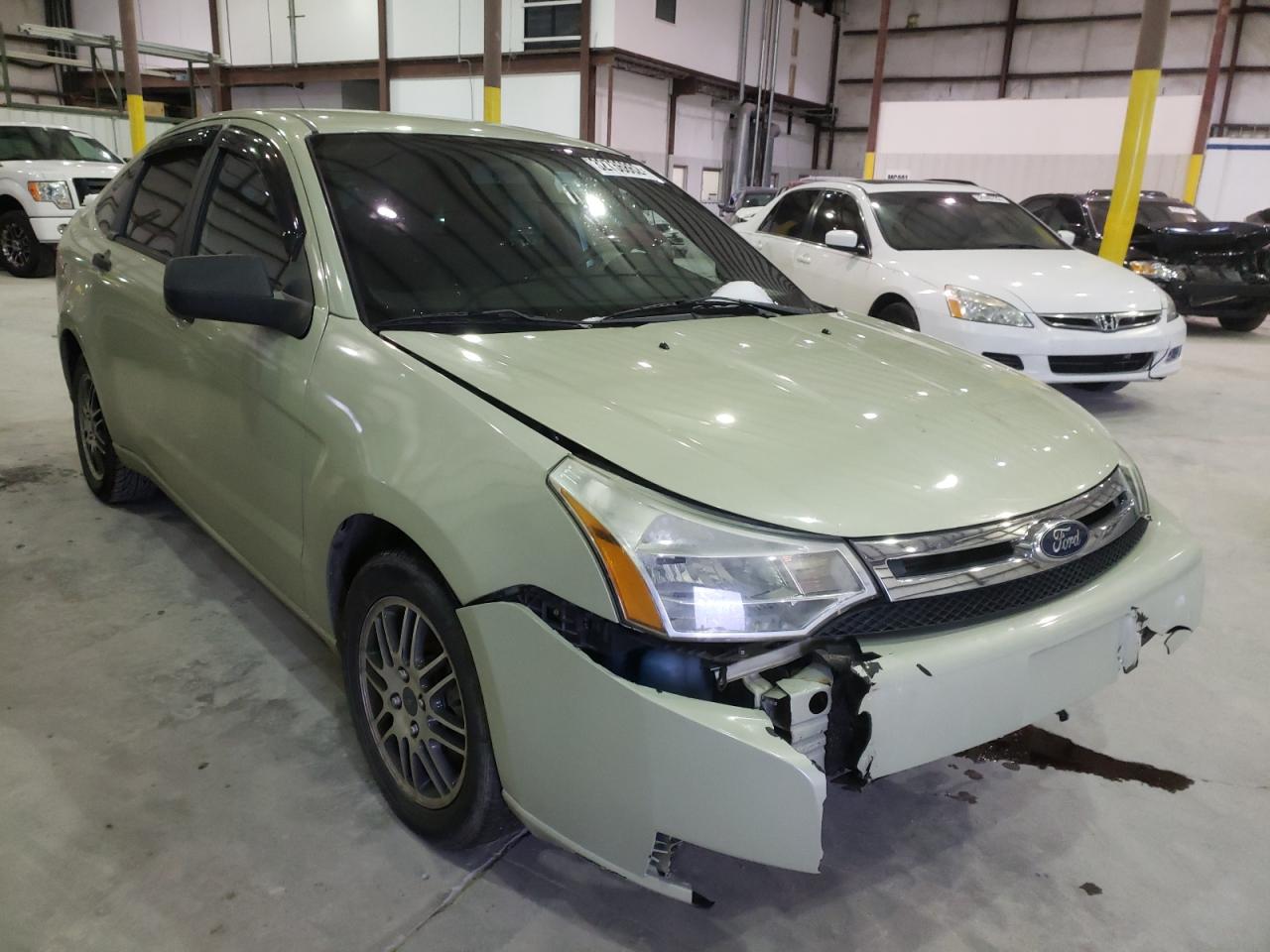 FORD FOCUS SE 2011 with VIN 1FAHP3FN8BW188663 - Photo from auction