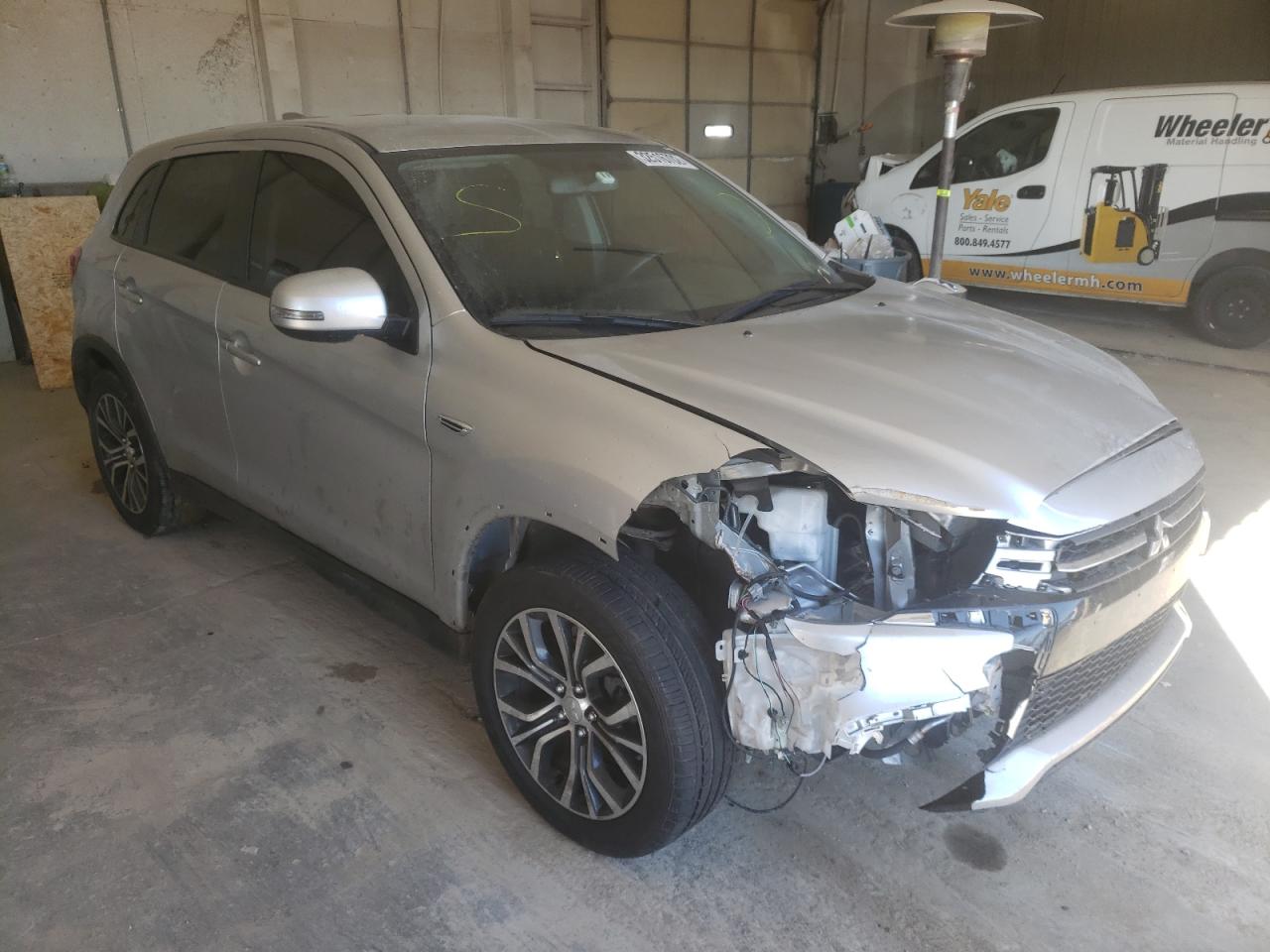 MITSUBISHI OUTLANDER 2019 with VIN JA4AP3AU1KU033744 - Photo from auction