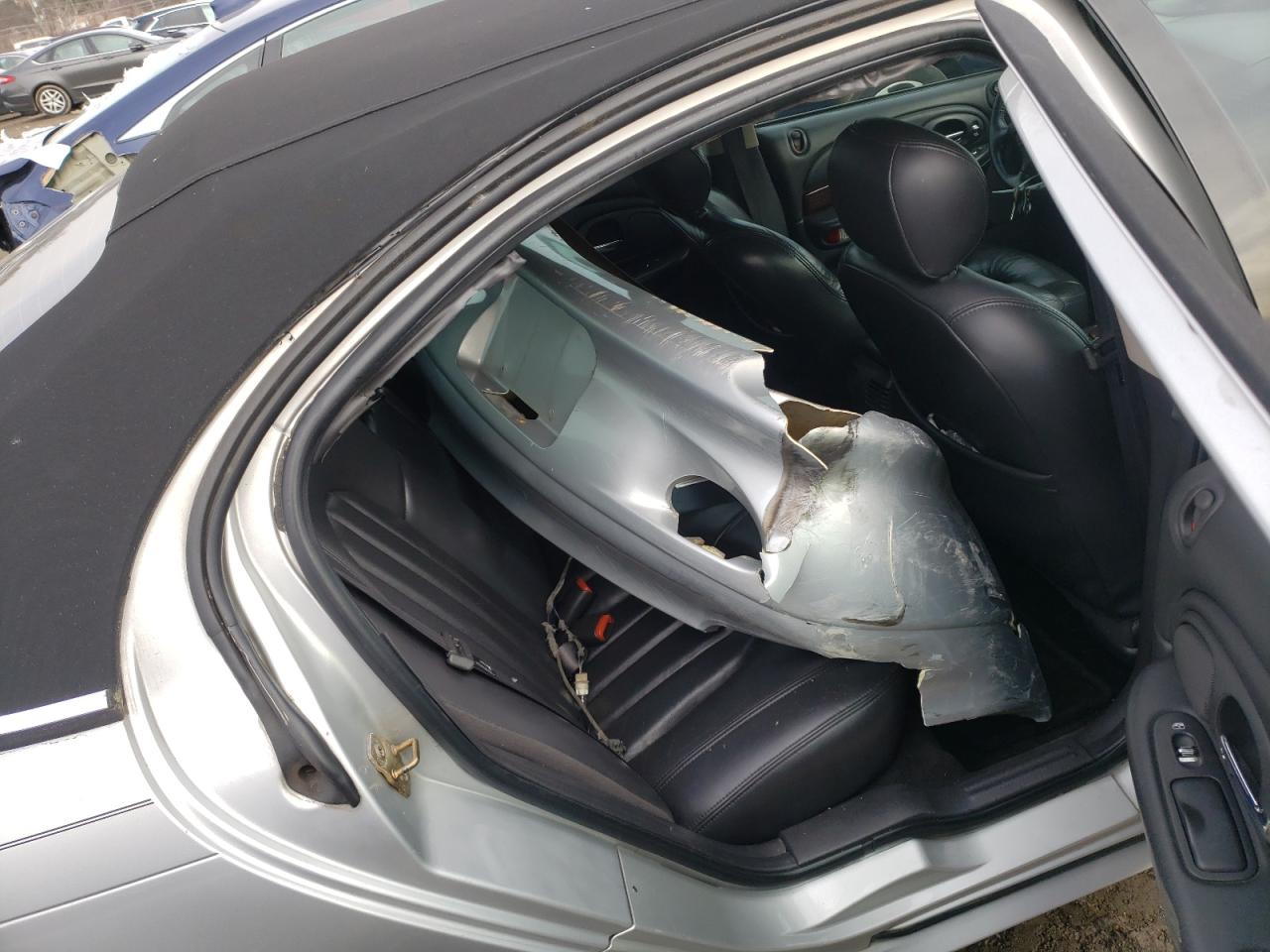 Photo 6 from auction – 2000 CHRYSLER LHS with VIN 2C3HC56G0YH339204