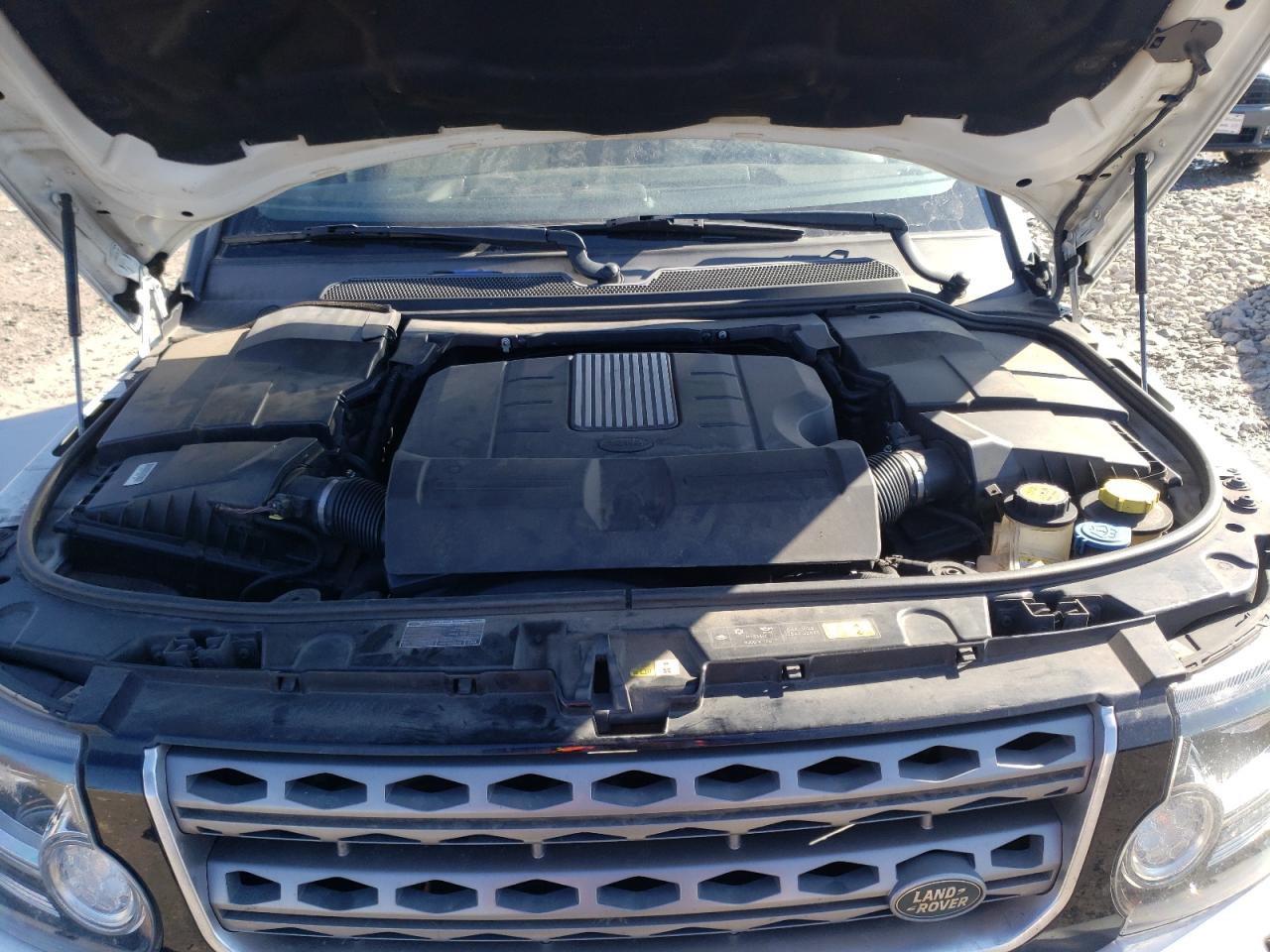 Photo 7 from auction – 2016 LAND ROVER LR4 HSE with VIN SALAG2V64GA804212
