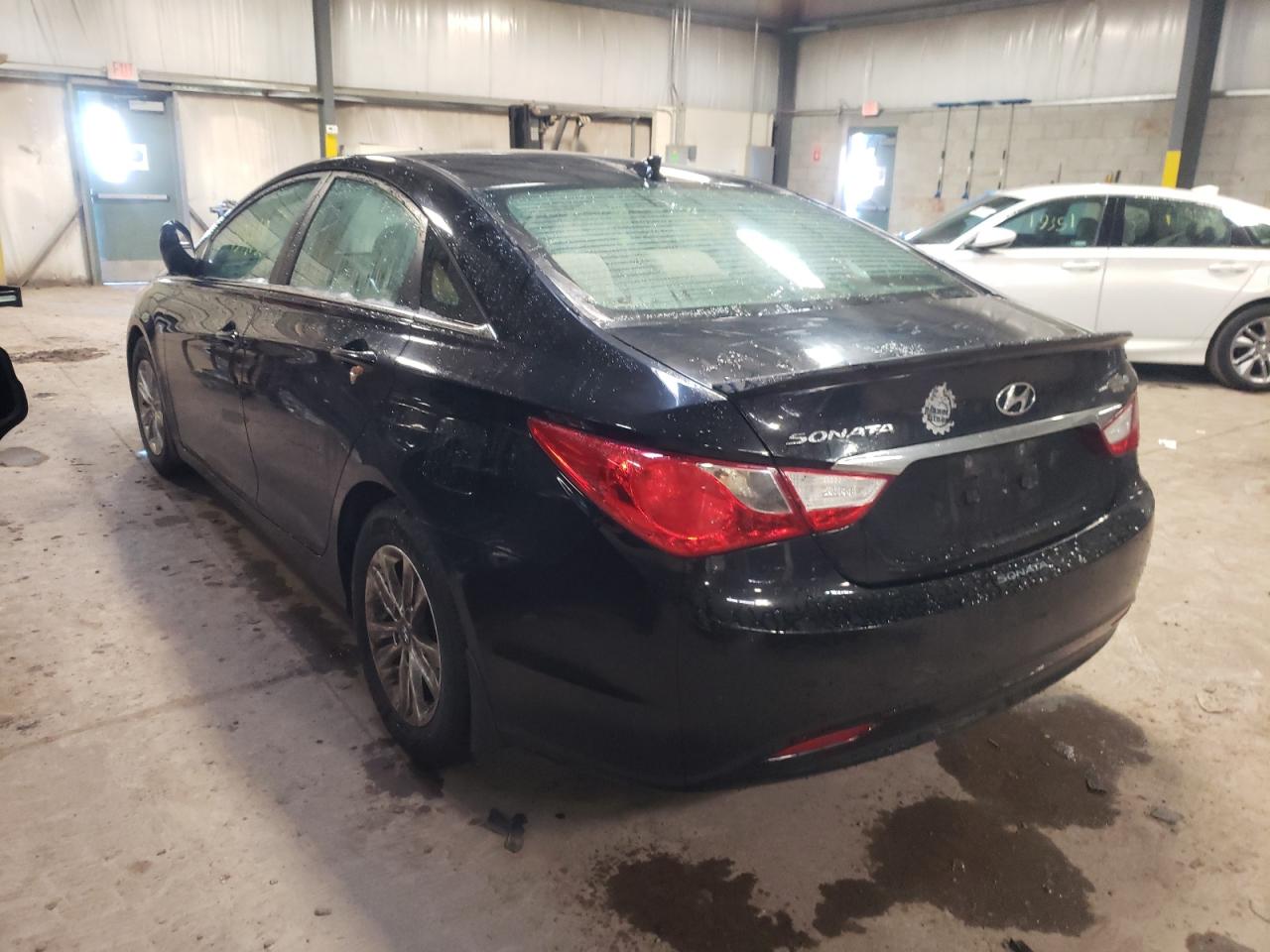 Photo 3 from auction – 2013 HYUNDAI SONATA GLS with VIN 5NPEB4AC8DH536400